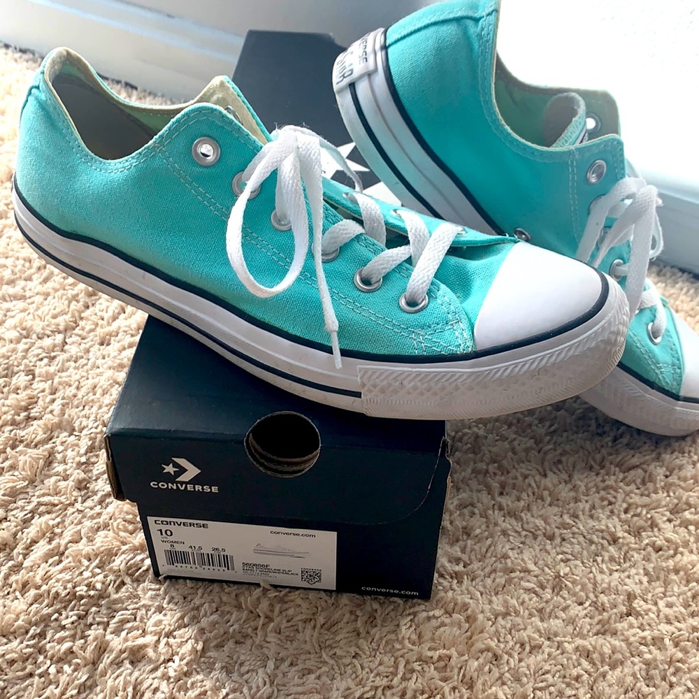 Woman’s size 10 All Star Converse sneakers